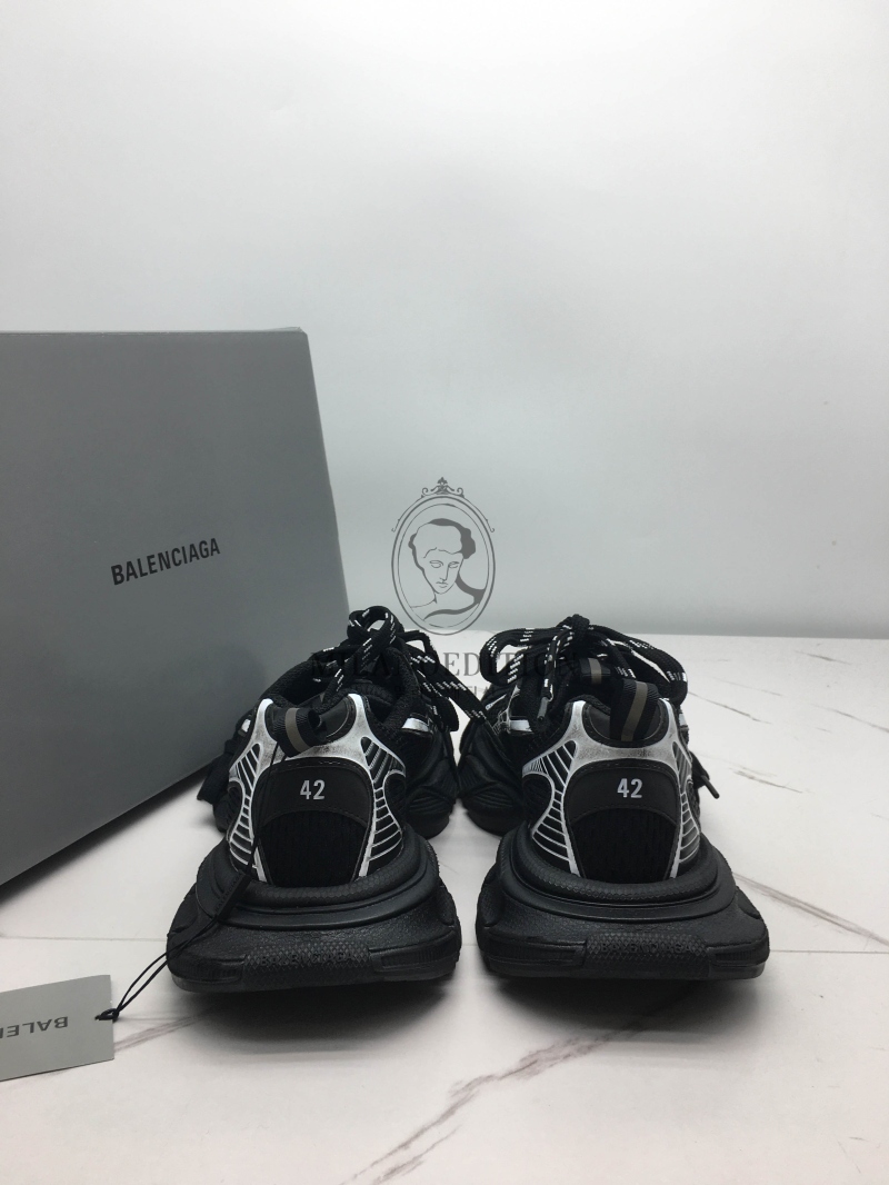 b76fad5ecfe15bbfd6191b1a72e813dc_1746421520_4886.jpg