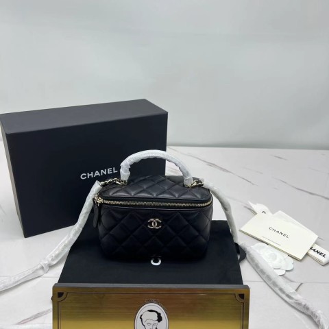 샤넬 22ss 신상 베니티백