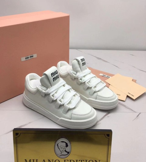 미우미우 miu miu 스니커즈