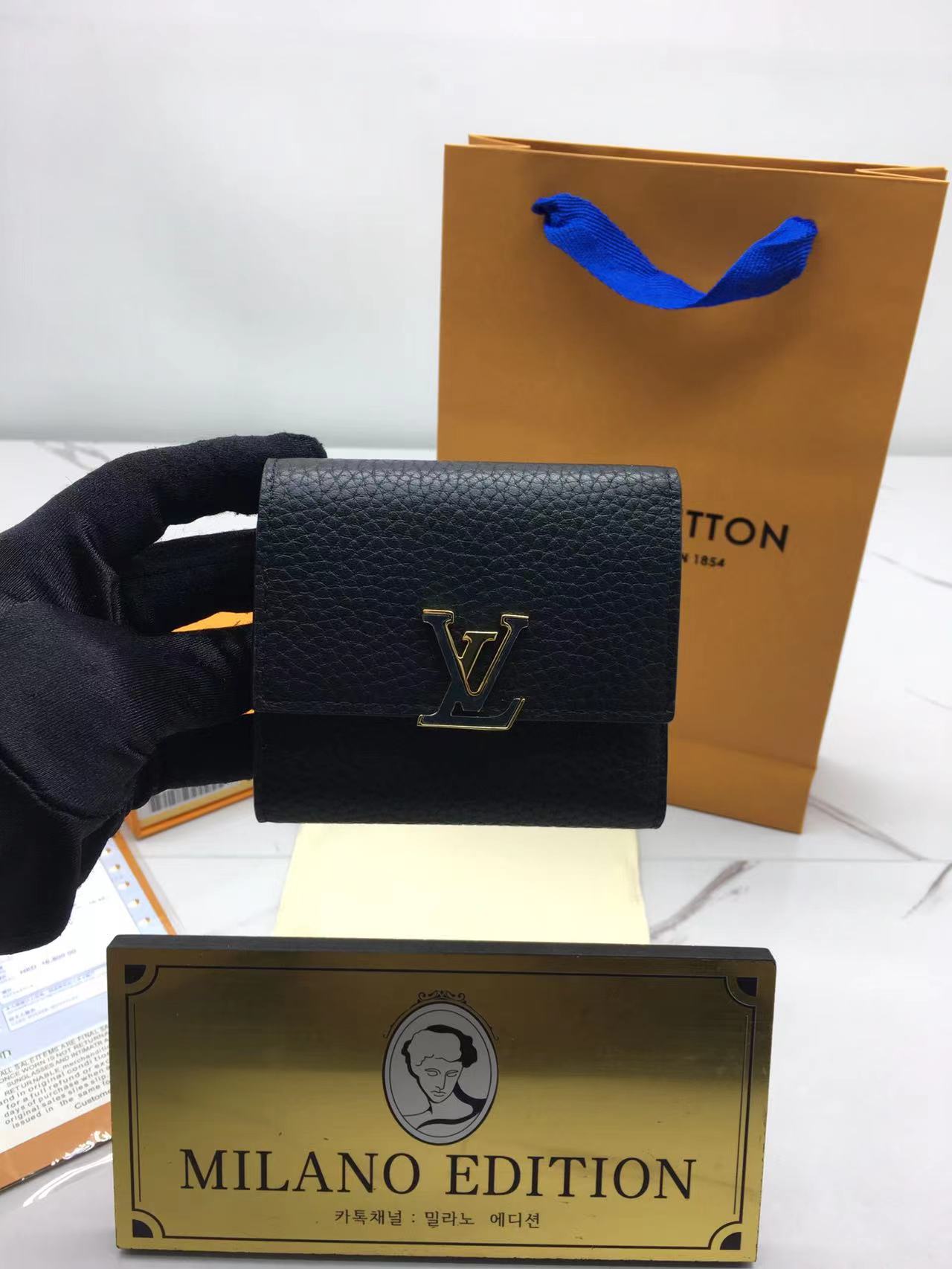 루이비통 카퓌신 xs 월릿 m68587