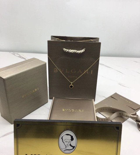 불가리 네크리스 (V-gold소재) (컬러 블랙엔화이트)
