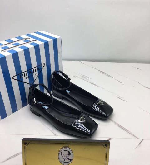 프라다 신상 메리제인