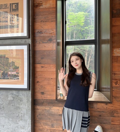 톰브라운 tb 나시 원피스