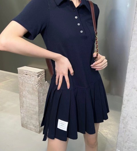 톰브라운 플리츠 원피스
