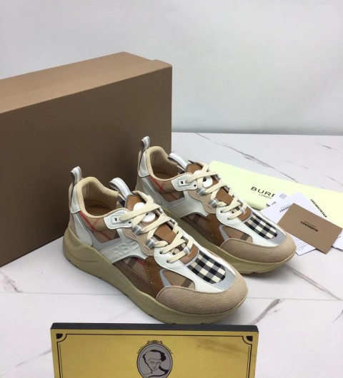 버버리 bbr 체크 레더 스웨이드 스니커즈 (남성용)