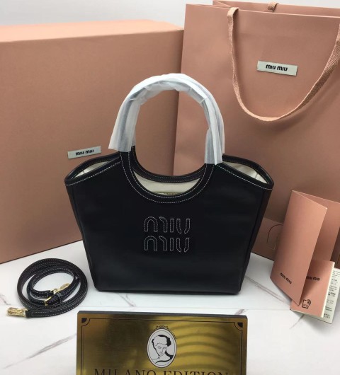 미우미우 23fw miu miu 아이비 가죽백