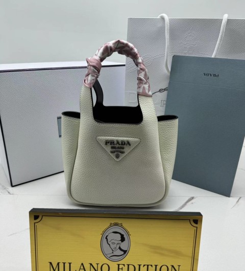 프라다 가죽 핸드백 1BA349