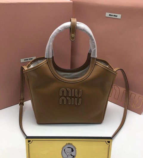 미우미우 23fw miu miu 아이비 가죽백