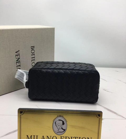 보테가베네타 인트레치아토 트래블 파우치 729295