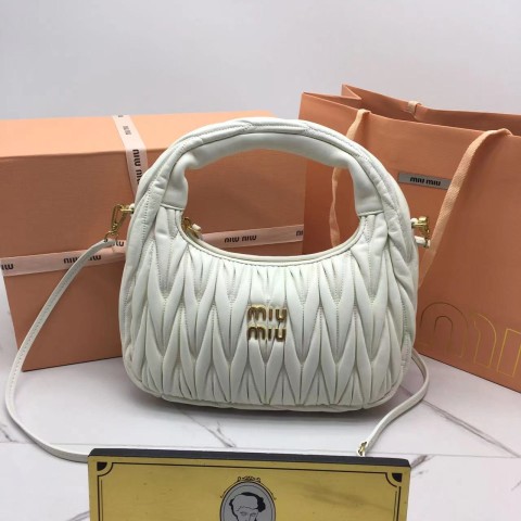 미우미우 miu miu 완더 마테라쎄 호보백 미디움