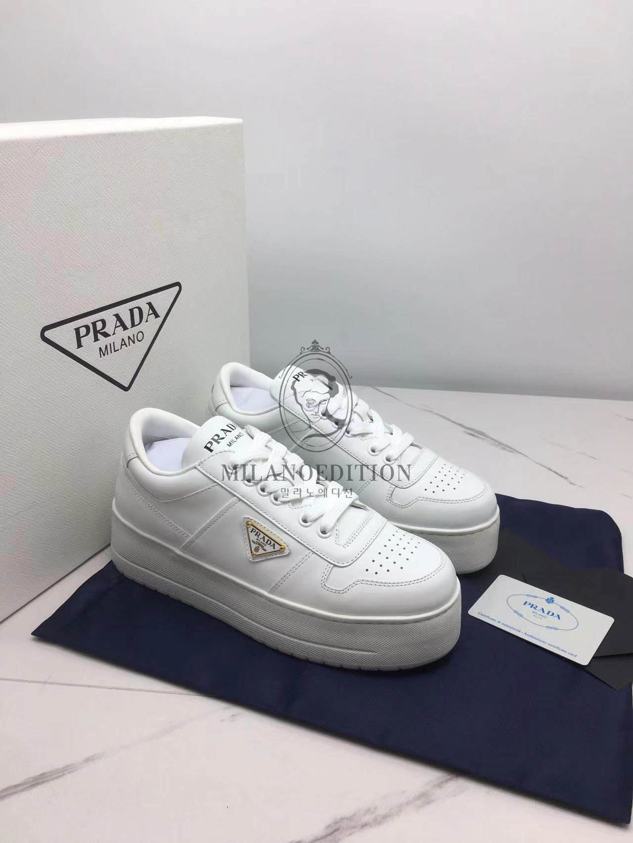 프라다 스니커즈
