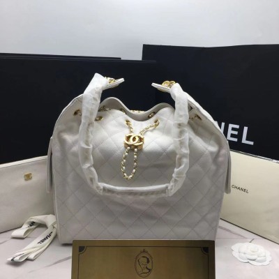 샤넬 25C 크루즈 뉴 호보백 캐비어 미디움 (25백)
